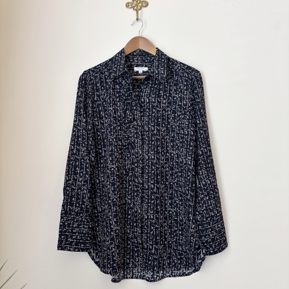 Equipment Femme Black & Tan Ruffle Button Front Top Medium Quiet Luxury